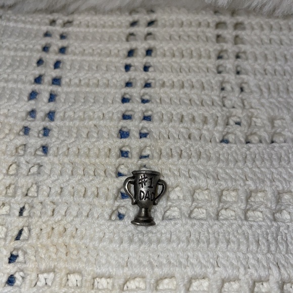 Vintage Rare 1980’s Ms. Dee Genuine Pewter Lid Trinket box, tie pin & Keychain. - Picture 9 of 11